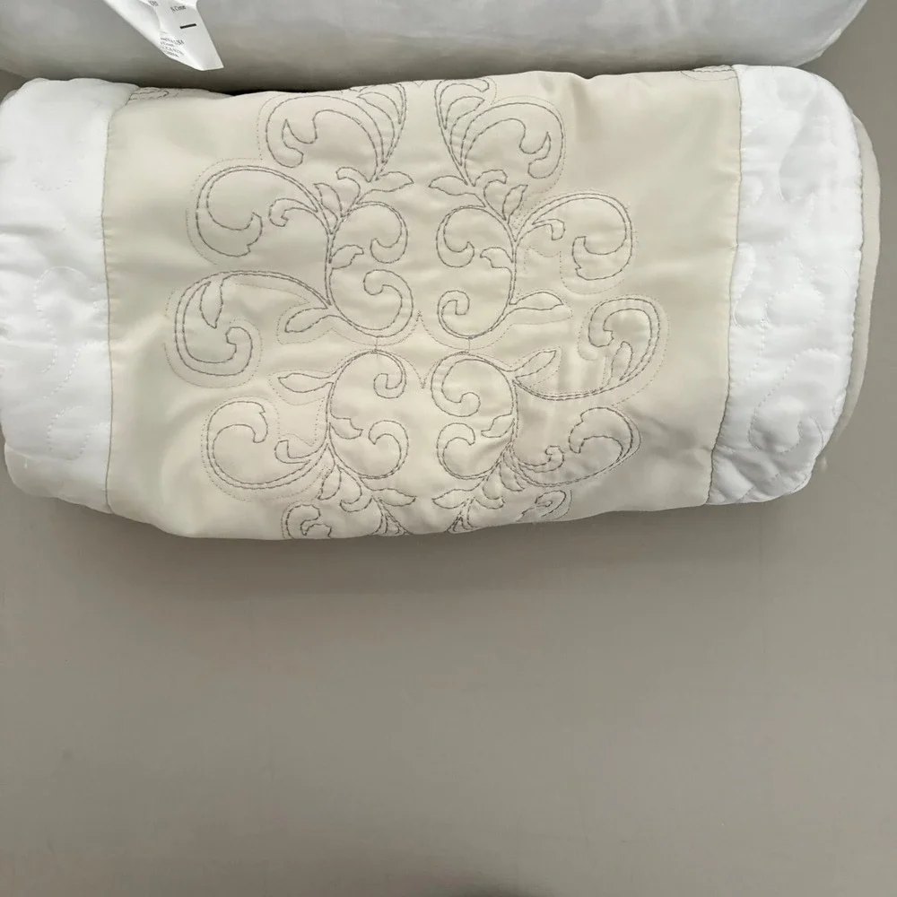 Lenox American Design Set of 2 Cream Wht Embroidered Accent Pillow Duck Feather